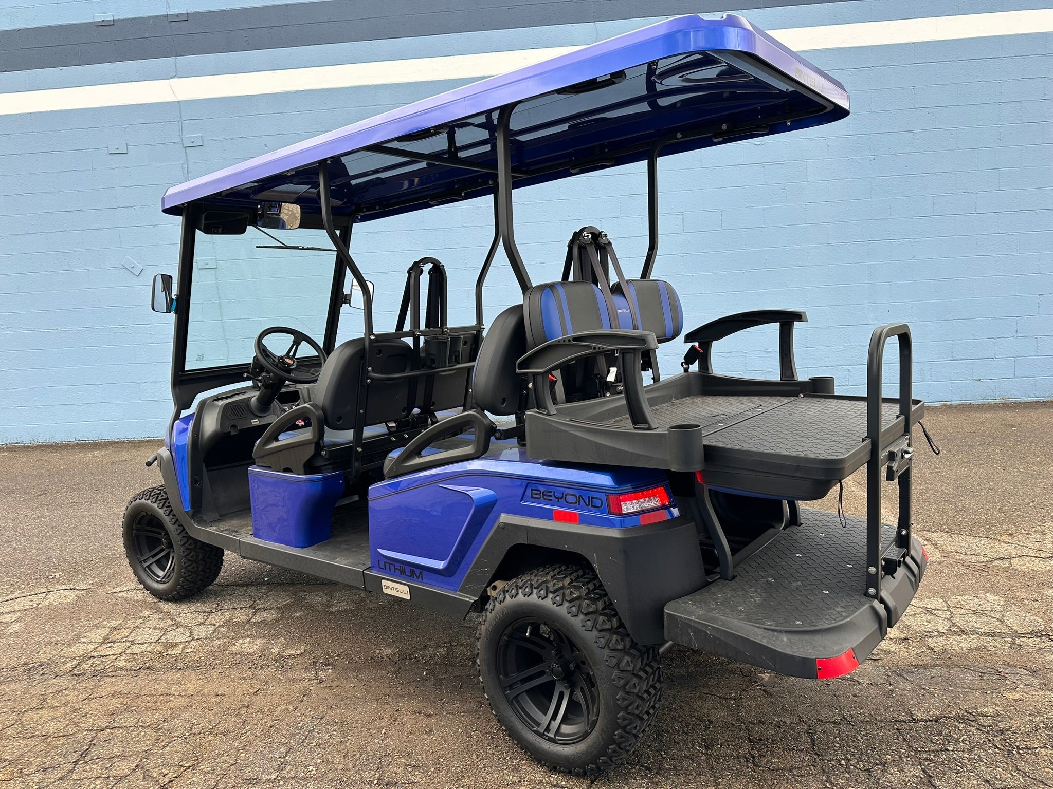 2023 Bintelli Beyond 6-Seater Golf Cart Rental - Chief Cart Inc.